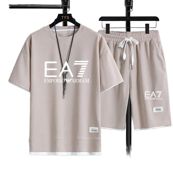 طقم رجالي من قطعتين على شكل حرف T ملابس  . Men's 2 Piece T-Shirt Set Summer Vacation