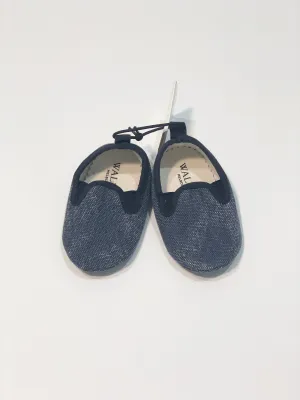 Soft canvas shoes brand new - Size 6-12 months