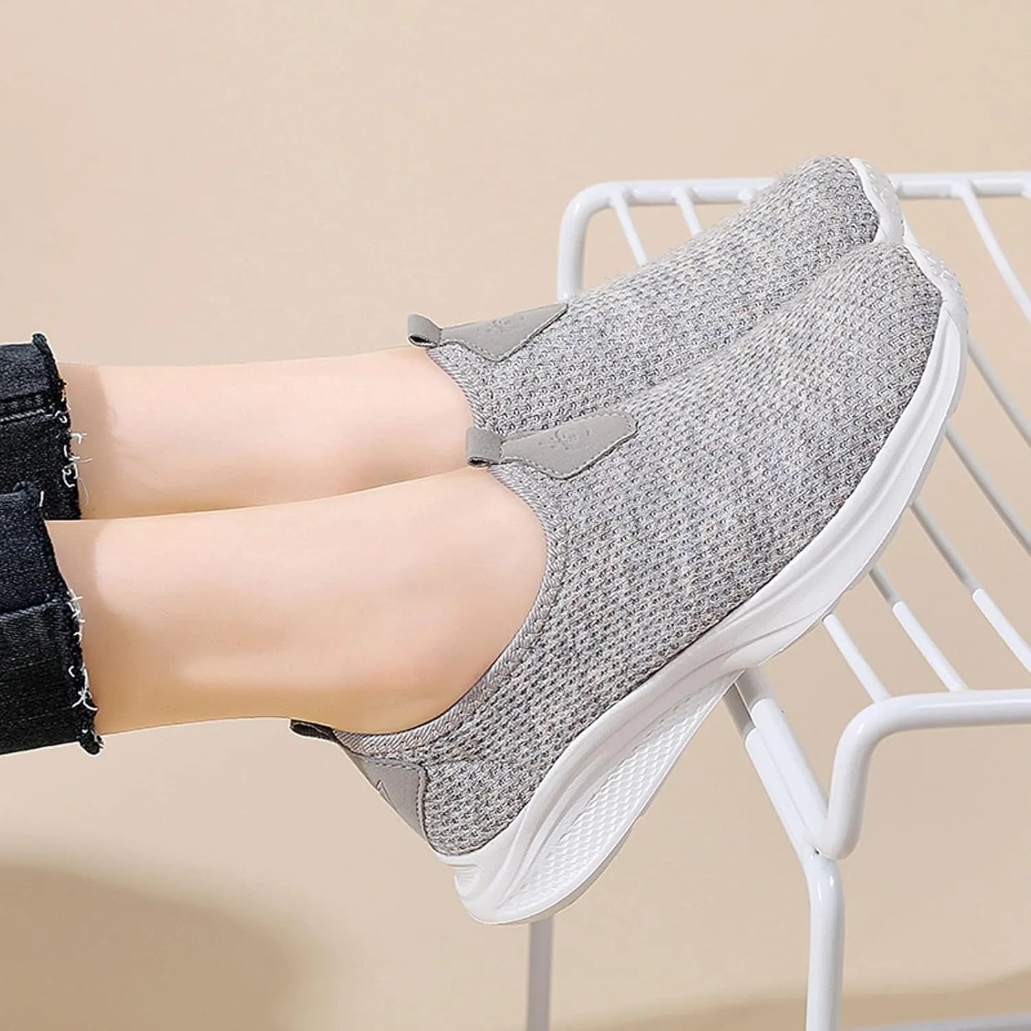 Womens Orthopedic Slip On Loafers Walking Shoes with Arch Support Comfortable Sneakers for Plantar Fasciitis Relief Foot Pain Casual Diabetic Swollen Feet