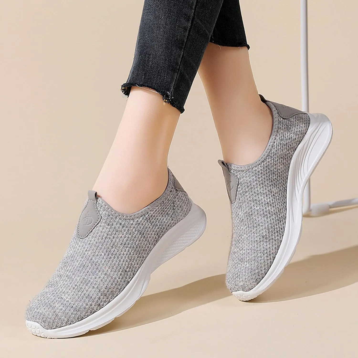 Womens Orthopedic Slip On Loafers Walking Shoes with Arch Support Comfortable Sneakers for Plantar Fasciitis Relief Foot Pain Casual Diabetic Swollen Feet